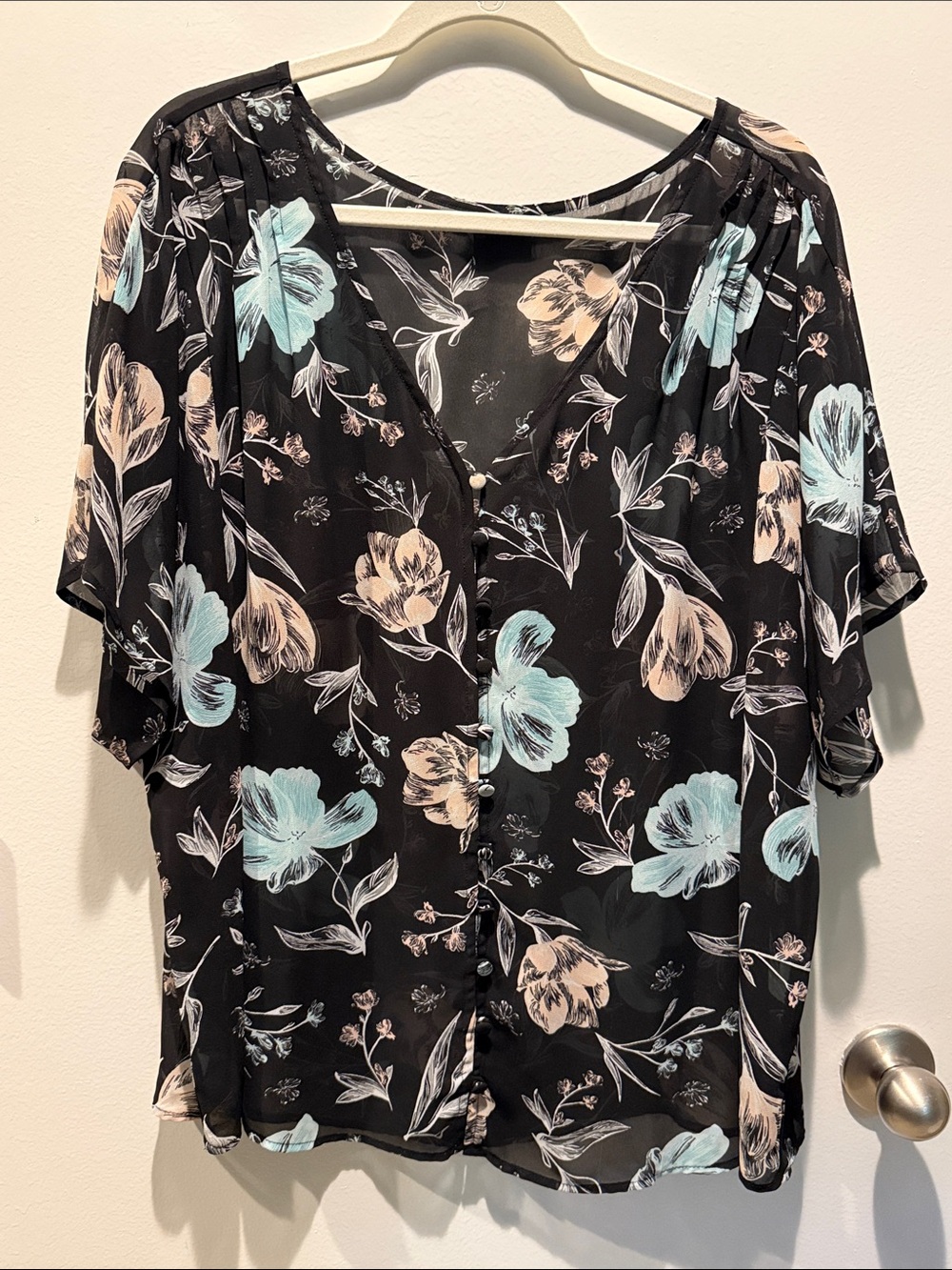 torrid Black Floral Button-Front Blouse with Mint & Blush Accents